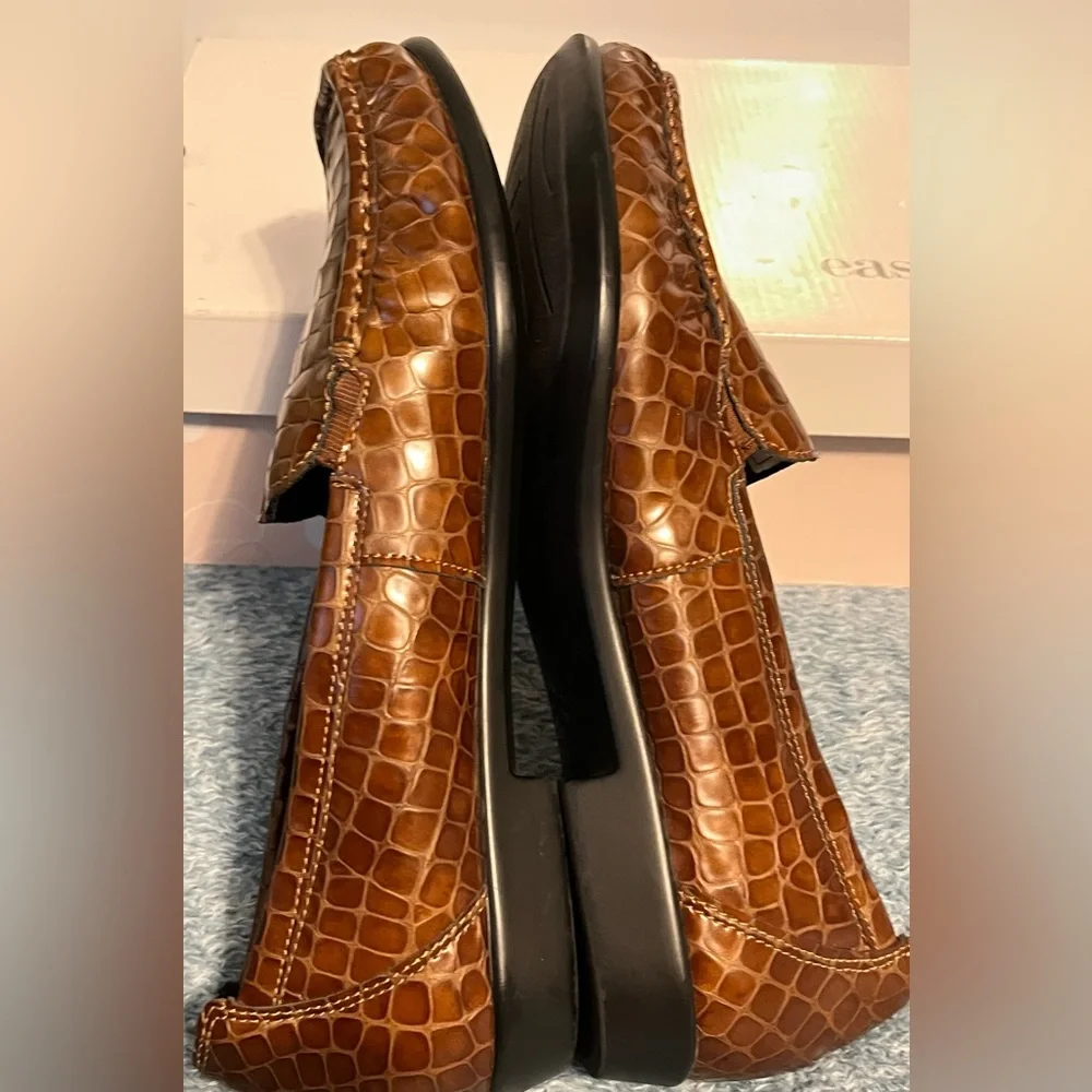 SAS Brown Crocodile Texture Loafers - Picture 10 of 12